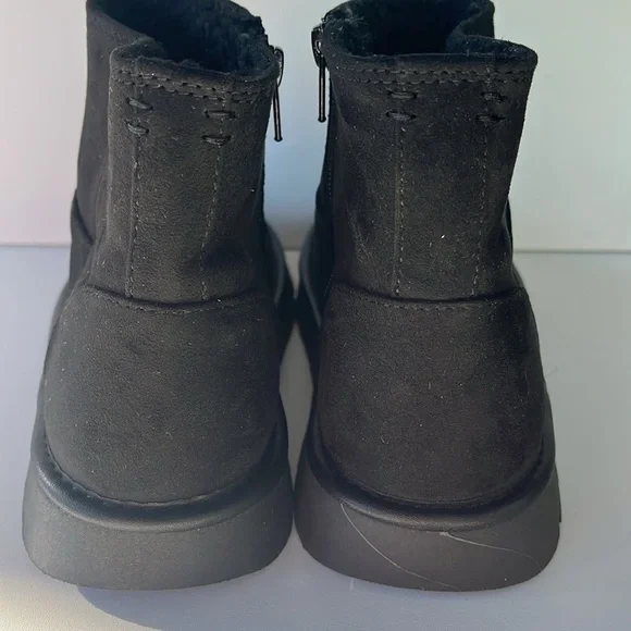 New Women's May Faux Suede Booties Memory Foam Insole Size 9 - Picture 10 of 13